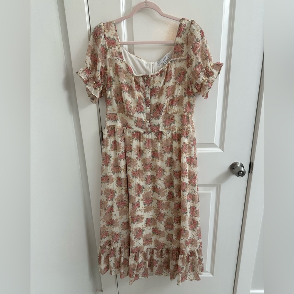 Ivy City Co Rosalie Floral Dress